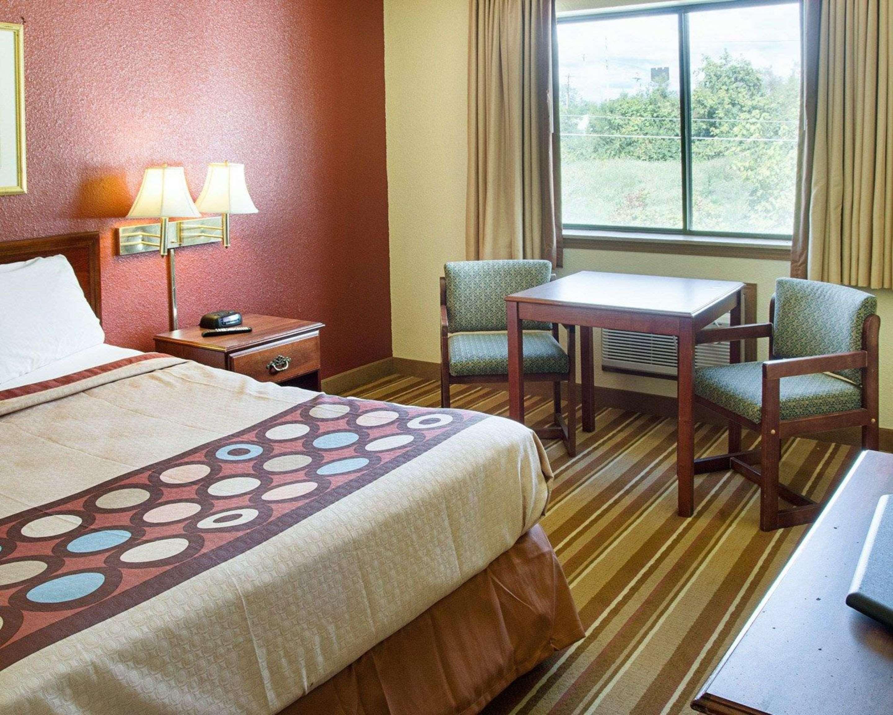 Rodeway Inn Florence - Cincinnati South 외부 사진