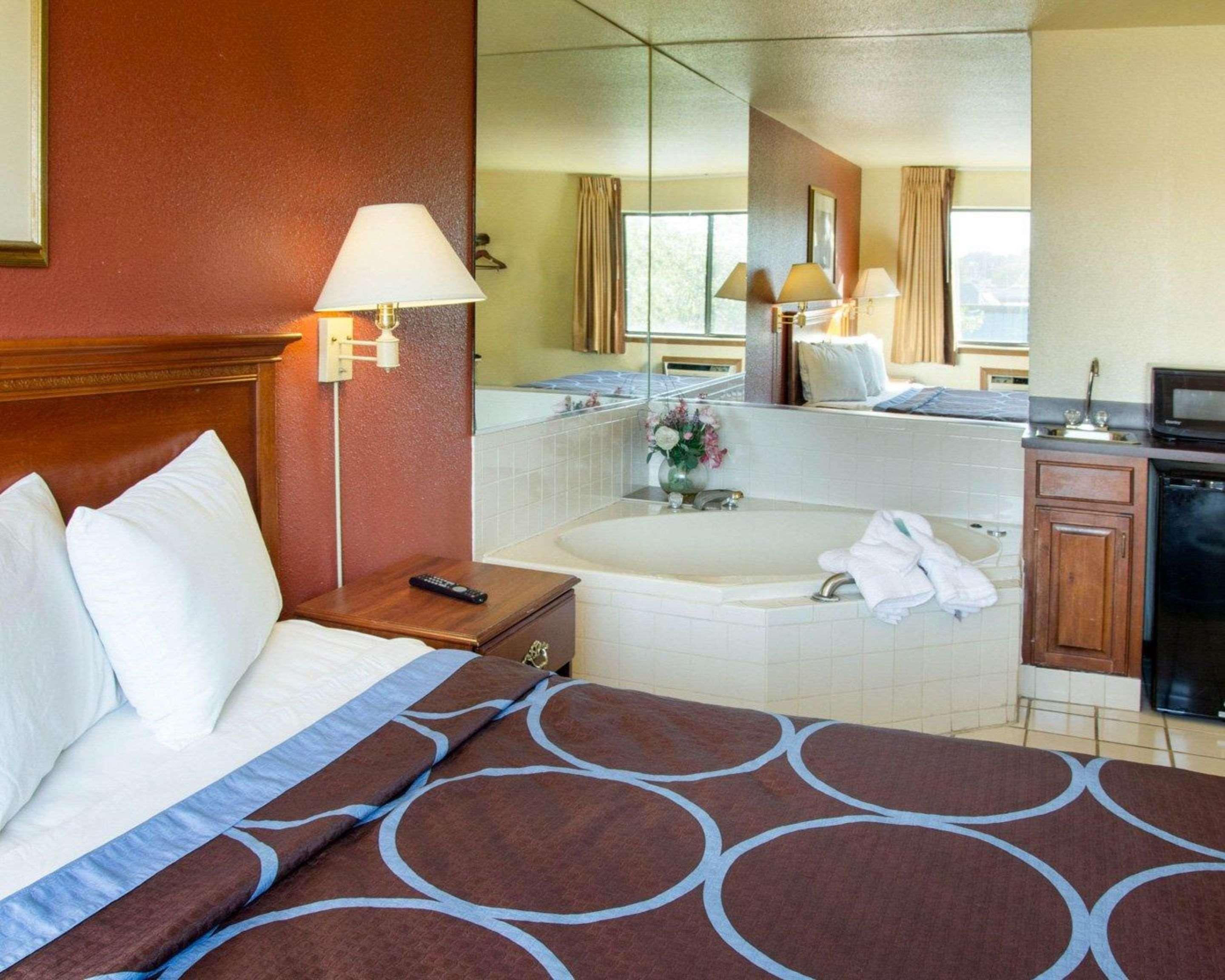 Rodeway Inn Florence - Cincinnati South 외부 사진